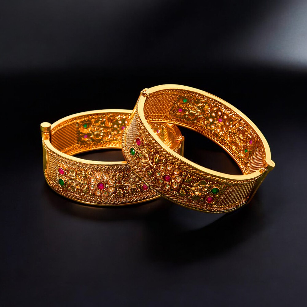 224534_Antique Classic Bangles With Gold PlatingvRUBYGREEN-Photoroom