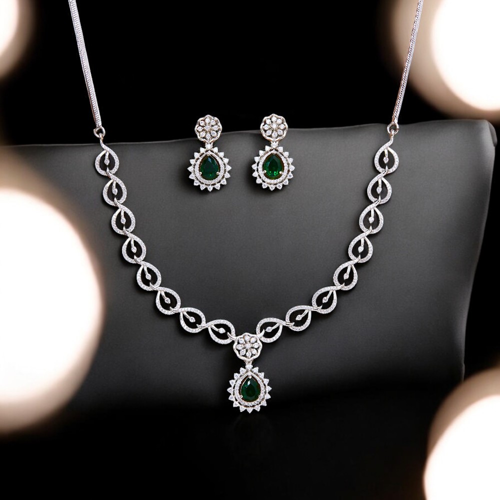 435687_Classic Necklace With Rhodium Plating GREEN