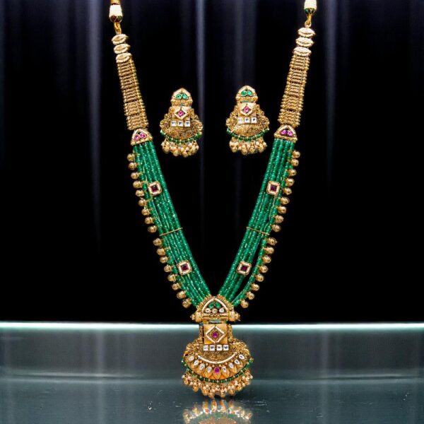 Antique Mala Pendant Set With Gold Plating