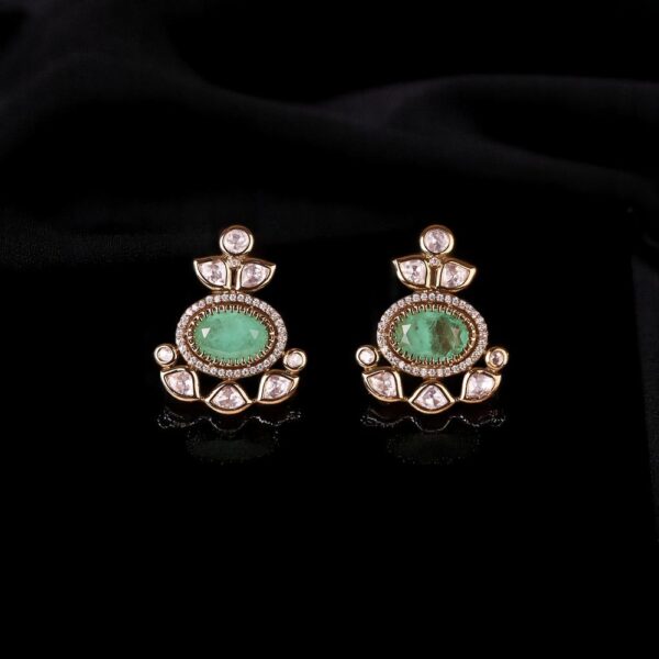 Kundan Classic Earring With Mehndi Plating