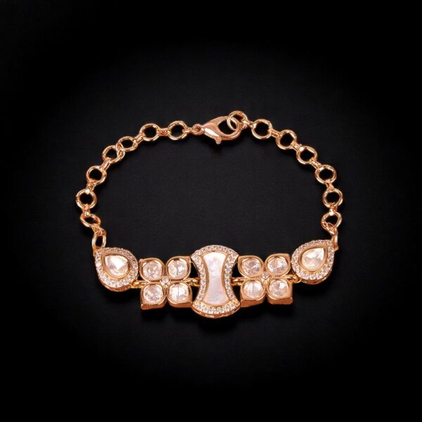 Kundan Classic Bracelet With Gold Plating