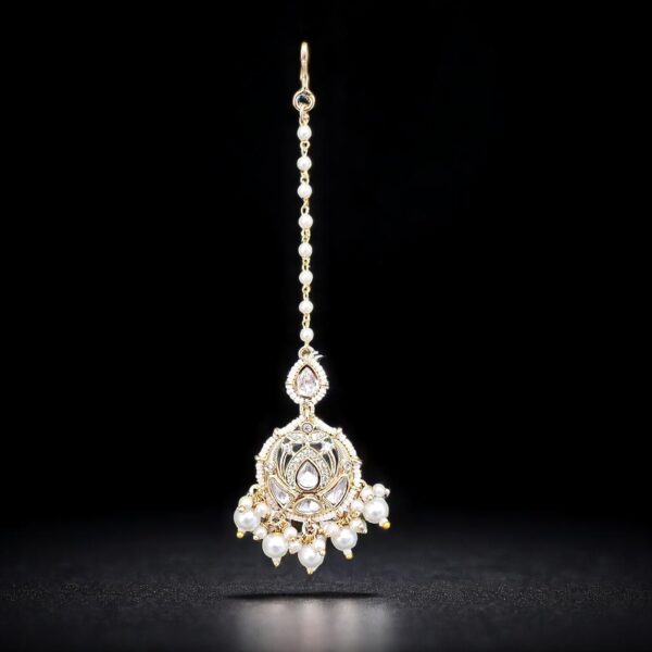 Kundan Moti Tikka With Gold Plating