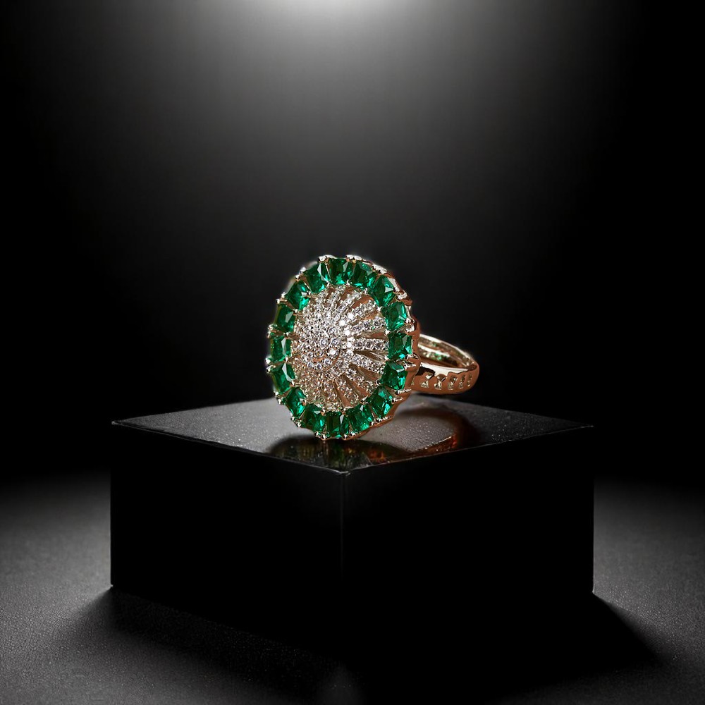 437096_GREEN-Photoroom