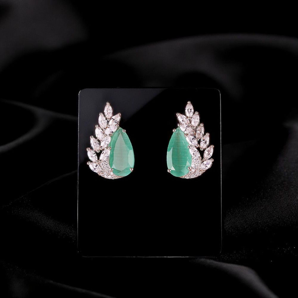 437789_MINT-Photoroom