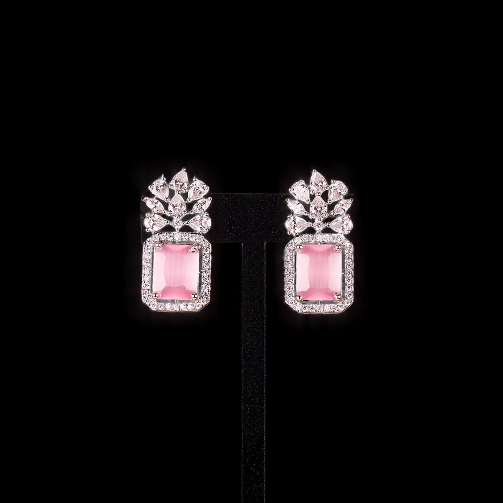 437790_PINK-Photoroom
